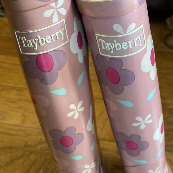 Vintage 90’s Tayberry pink flowered Wellington “Wellies” from Wales, UK - Picture 10 of 11